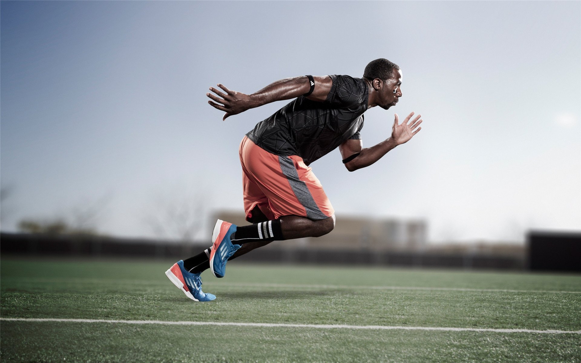 “穿越荒漠：金色大沙丘的极速战场”，2020穿越沙漠